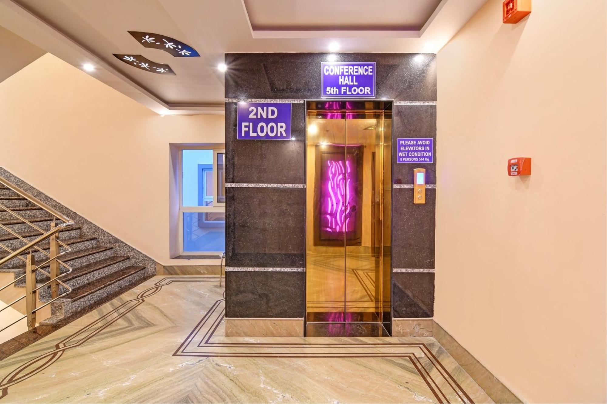 Townhouse The Grand Touch & The Royal Touch Hotel Digha  Eksteriør billede