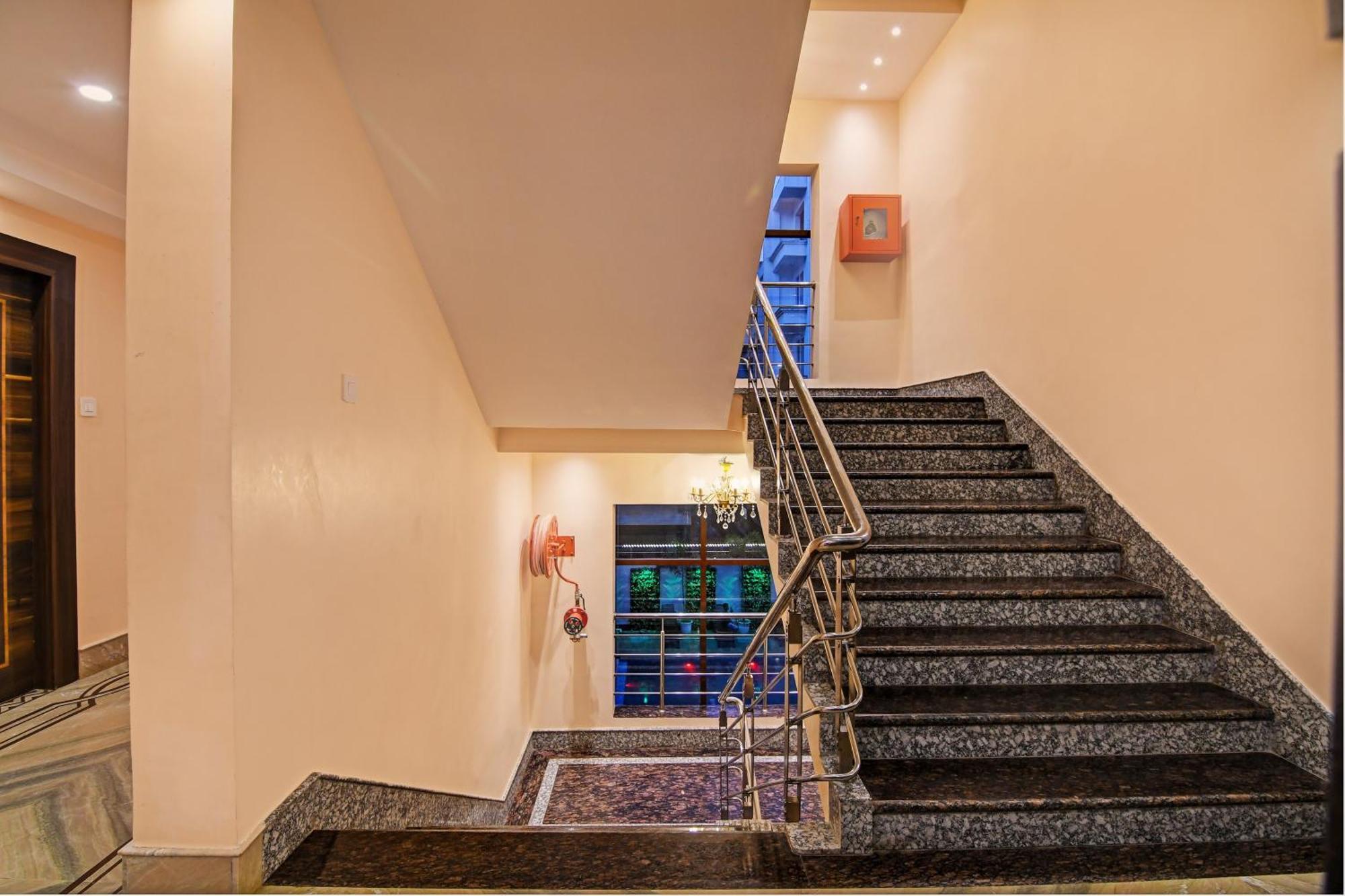 Townhouse The Grand Touch & The Royal Touch Hotel Digha  Eksteriør billede